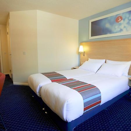 Travelodge Glasgow Airport Hotel Exterior foto